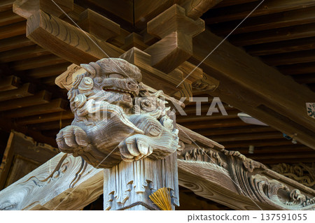 Sakata, Yamagata, japan - Oct 5 2024, A close-up view of the carved wooden interior elements in form of lion head located under the roof vaults of the Jinchi-ji Temple, Sakata, Japan 137591055