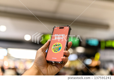 View travel guides on your smartphone ■Photography cooperation: Kansai International Airport (KIX) View travel guides on your smartphone ■Photography cooperation: Kansai International Airport (KIX) 137591241