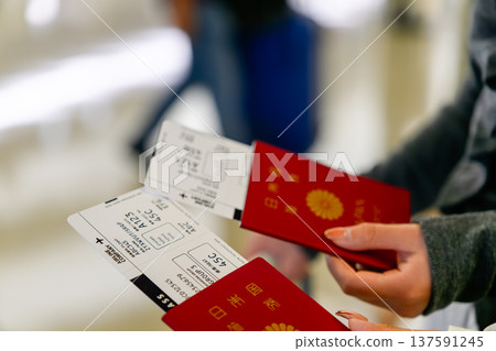 護照與登機證 ■攝影合作:關西國際機場(KIX) 護照與登機證 ■攝影合作:關西國際機場(KIX) 137591245
