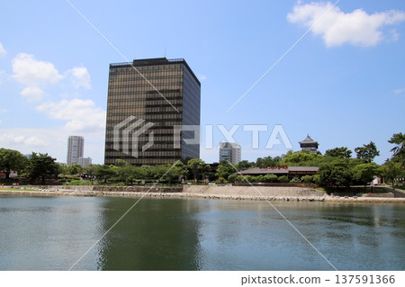 City Hall and Murasaki River in Kokurakita Ward, Kitakyushu City City Hall and Murasaki River in Kokurakita Ward, Kitakyushu City 137591366