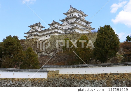 Himeji Castle (National Treasure, Himeji City) Himeji Castle (National Treasure, Himeji City) 137591429