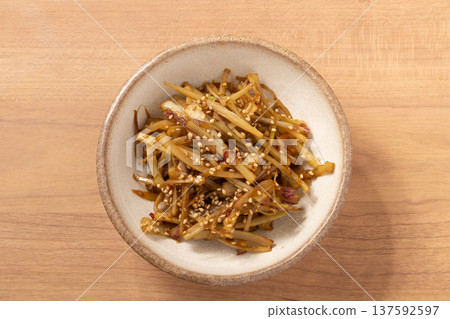 Stir-fried mountain burdock Stir-fried mountain burdock 137592597