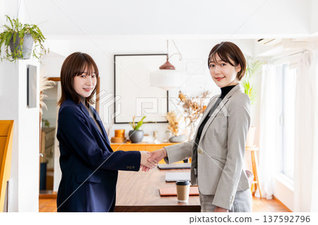 Businesswoman working in a stylish office Businesswoman working in a stylish office 137592796