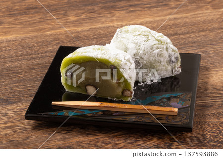 Matcha Daifuku 137593886