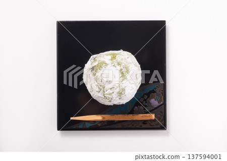 Matcha Daifuku 137594001