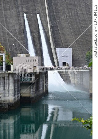 Miyagase Dam sightseeing discharge Miyagase Dam sightseeing discharge 137594115