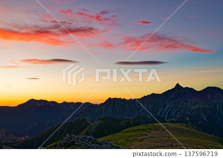 Morning clouds and Mt. Yari and Mt. Daitenjo seen from Mt. Sugoroku in the Northern Alps Morning clouds and Mt. Yari and Mt. Daitenjo seen from Mt. Sugoroku in the Northern Alps 137596719