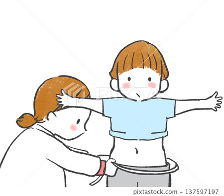 圖解：一位女孩和她的老師正在為她進行健康檢查，測量她的腰圍。 137597197