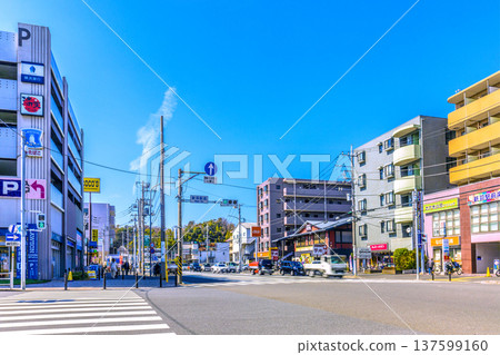 日本橫濱城市景觀，包括橫濱市立地鐵日波站的景色（3月11日） 137599160