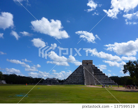 Clouds and ruins floating in the blue sky Clouds and ruins floating in the blue sky 137599519