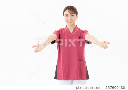 A young female doctor on a white background 137600480