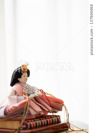 Hina dolls (female dolls) / Traditional Japanese event of Hinamatsuri (Girls' Day) Hina dolls (female dolls) / Traditional Japanese event of Hinamatsuri (Girls' Day) 137600868