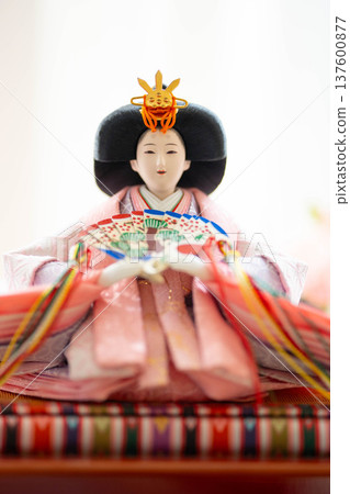 Hina dolls (female dolls) / Traditional Japanese event of Hinamatsuri (Girls' Day) Hina dolls (female dolls) / Traditional Japanese event of Hinamatsuri (Girls' Day) 137600877