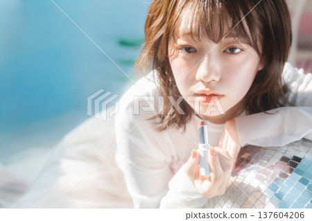 年輕女性的美麗形象 137604206