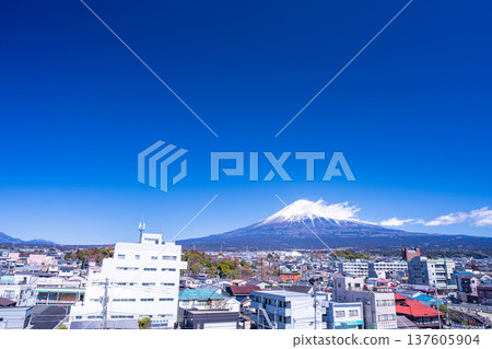 [Mt. Fuji Material] Mt. Fuji and Fujinomiya City [Shizuoka Prefecture] 137605904