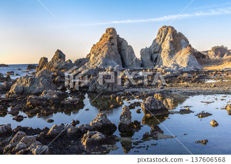 [Niigata Prefecture_Sado] Nanaura Coast at low tide: Meotoiwa Rocks 137606568