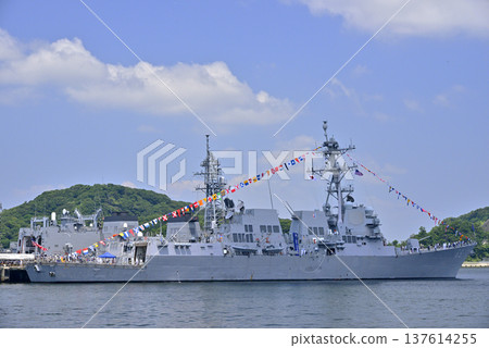 【神奈川】橫須賀宙斯盾驅逐艦亮相海上自衛隊開放日 【神奈川】橫須賀宙斯盾驅逐艦亮相海上自衛隊開放日 137614255
