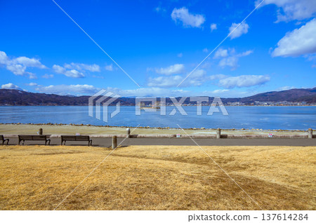 Blue sky and frozen Lake Suwa Blue sky and frozen Lake Suwa 137614284