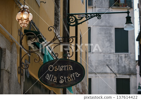 Italy_Venice 137614422