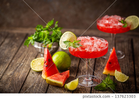 Watermelon cocktail margarita 137623303