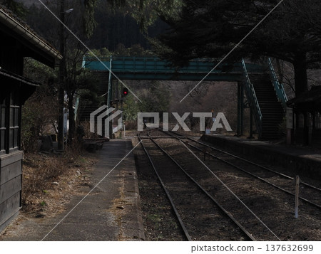 track seen from tunnel 137632699