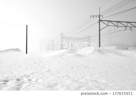 Snowy regions of Japan 137635951