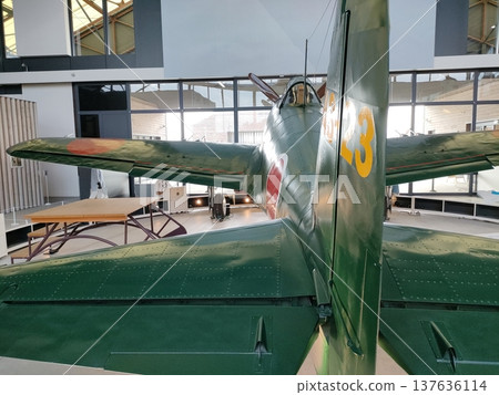 Bomber fighter 137636114