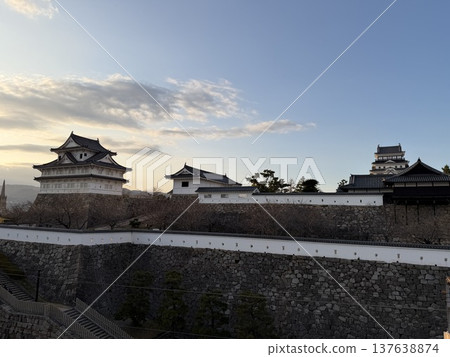 Fukuyama Castle, a national treasure, shining in the morning sun Fukuyama Castle, a national treasure, shining in the morning sun 137638874