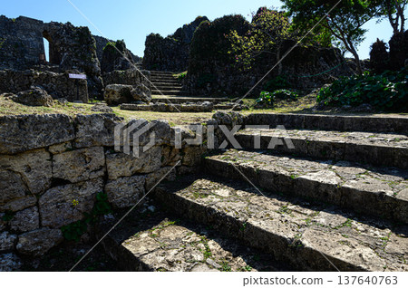中城遺址:琉球王國的一座古老城堡 中城遺址:琉球王國的一座古老城堡 137640763