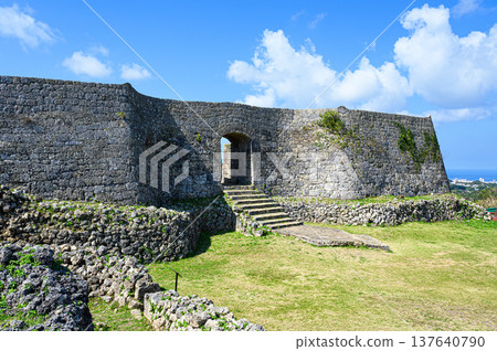 Nakagusuku Castle Ruins: An ancient castle from the Ryukyu Kingdom 137640790