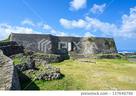 Nakagusuku Castle Ruins: An ancient castle from the Ryukyu Kingdom 137640798
