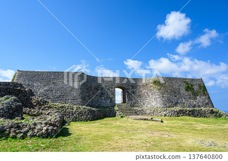 中城遺址:琉球王國的一座古老城堡 中城遺址:琉球王國的一座古老城堡 137640800