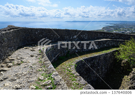 中城遺址:琉球王國的一座古老城堡 中城遺址:琉球王國的一座古老城堡 137640806