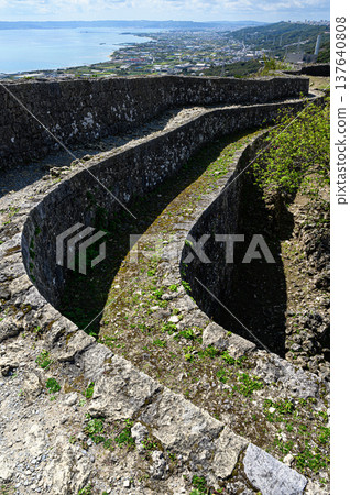 中城遺址:琉球王國的一座古老城堡 中城遺址:琉球王國的一座古老城堡 137640808