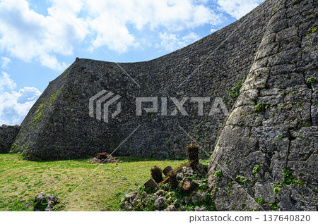 Nakagusuku Castle Ruins: An ancient castle from the Ryukyu Kingdom 137640820