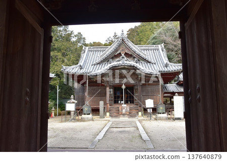 Daibo Benzaiten (Chojuin) Tower Gate and Main Hall, Hikone City, Shiga Prefecture Daibo Benzaiten (Chojuin) Tower Gate and Main Hall, Hikone City, Shiga Prefecture 137640879