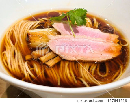 我吃了烤鴨蔥拉麵。 137641318