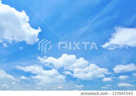 夏天藍天和雲彩 137641543