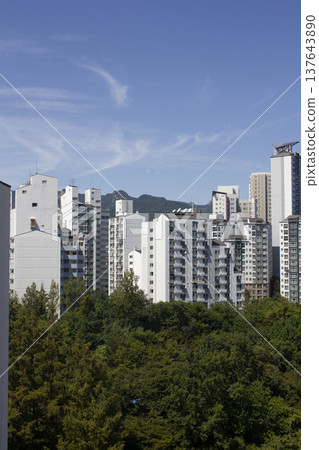 It's a forest of apartments in the city center. It's a forest of apartments in the city center. 137643890