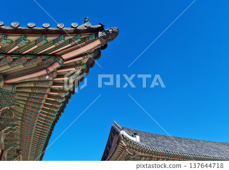 It is an eaves with dancheong. 137644718