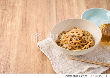 蓮藕金平（日式小菜/熟食） 137645191