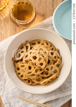 Lotus root kinpira (a Japanese side dish/prepared food) 137645198