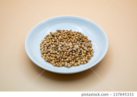 coriander spice coriander spice 137645333