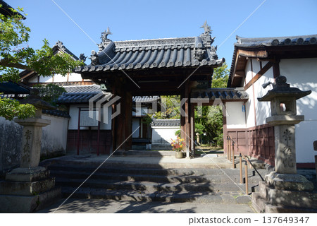 Tokuyuji Temple, Nakamon Gate, Nara-machi, Narukawa-cho, Nara City 137649347