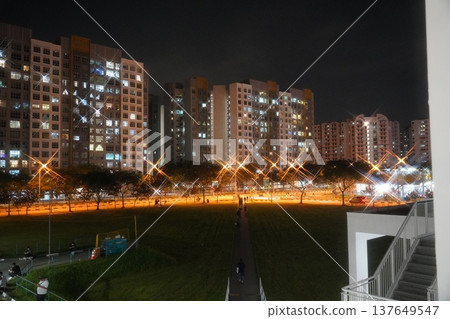 Night view of residential buildings in Singapore 137649547