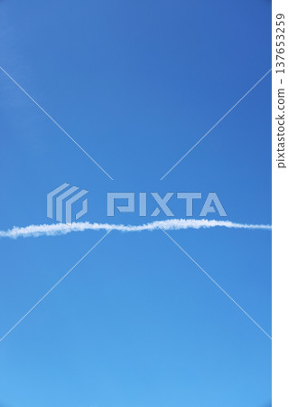 飛機雲 飛機雲 137653259