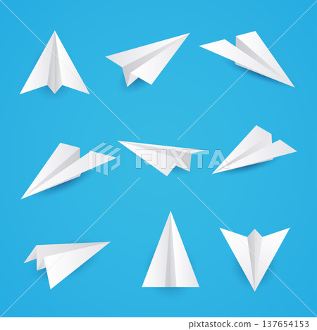 Set a simple paper planes icon. Vector illustration. Set a simple paper planes icon. Vector illustration. 137654153