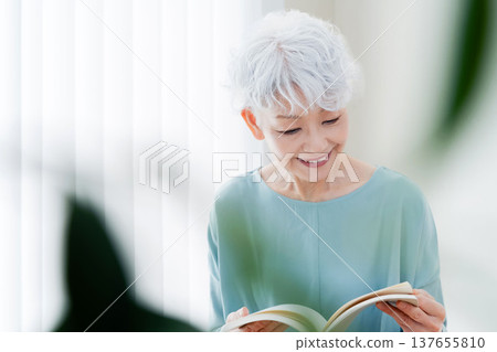 高級女人讀 137655810