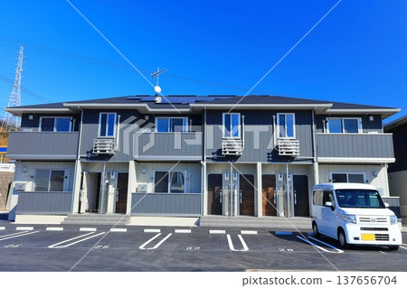 出租公寓和住宅區的形象 137656704