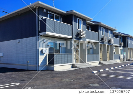 出租公寓和住宅區的形象 出租公寓和住宅區的形象 137656707